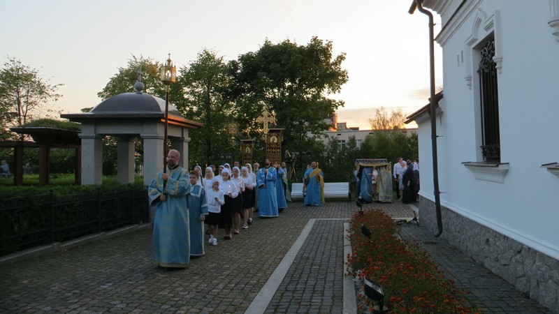 Крестный ход в праздник Успения Божией Матери в Свято-Ильинском храме в г.Выборге