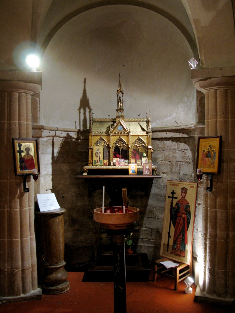 6. Мощи святой Елены в парижской церкви Сен-Лё-Сен-Жиль